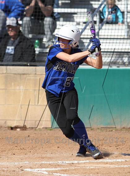 Thumbnail 2 in Gilmer vs. Beckville (Carthage TNT Tournament) photogallery.