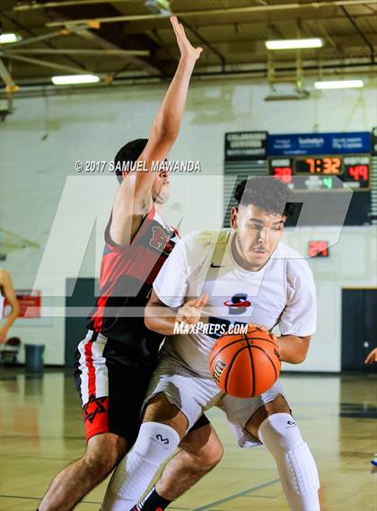 Thumbnail 2 in Shalhevet vs Sylmar (West Valley Tip-off) photogallery.