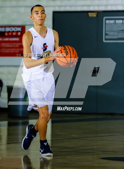 Thumbnail 2 in Shalhevet vs Sylmar (West Valley Tip-off) photogallery.