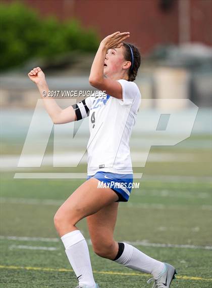 Thumbnail 3 in Granada Hills Charter vs. El Camino Real (CIF LA City Section D1 Final) photogallery.