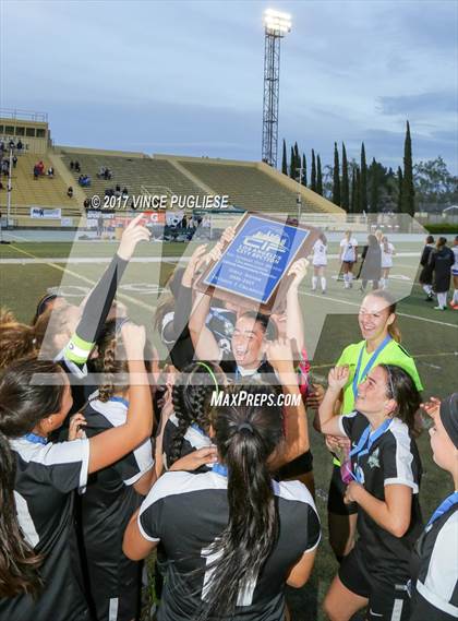 Thumbnail 3 in Granada Hills Charter vs. El Camino Real (CIF LA City Section D1 Final) photogallery.