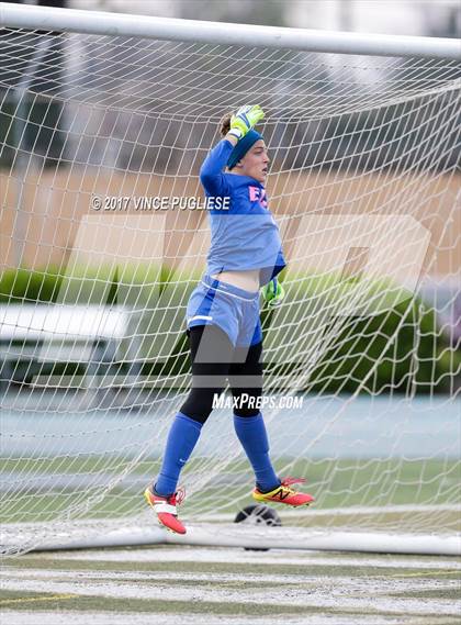 Thumbnail 2 in Granada Hills Charter vs. El Camino Real (CIF LA City Section D1 Final) photogallery.