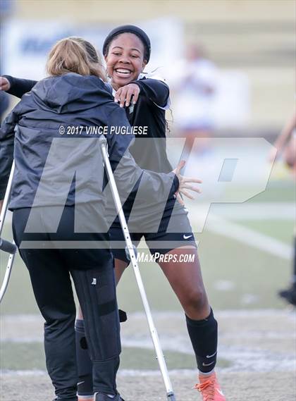 Thumbnail 1 in Granada Hills Charter vs. El Camino Real (CIF LA City Section D1 Final) photogallery.