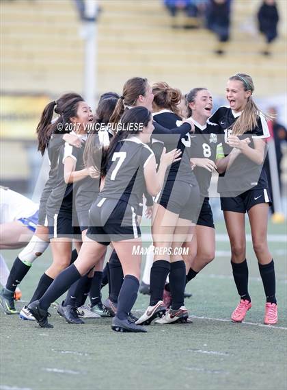 Thumbnail 1 in Granada Hills Charter vs. El Camino Real (CIF LA City Section D1 Final) photogallery.