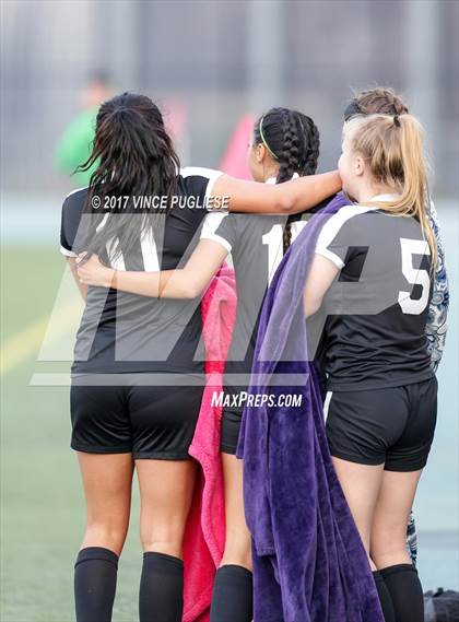 Thumbnail 2 in Granada Hills Charter vs. El Camino Real (CIF LA City Section D1 Final) photogallery.
