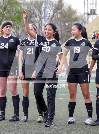 Thumbnail 3 in Granada Hills Charter vs. El Camino Real (CIF LA City Section D1 Final) photogallery.