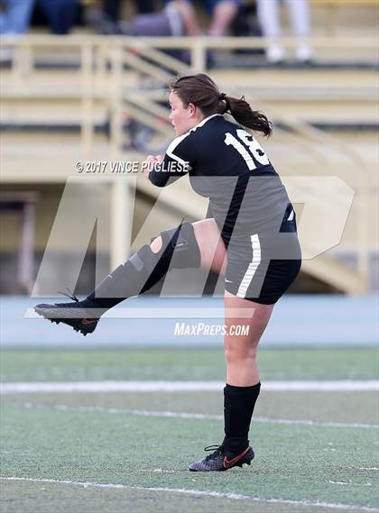 Thumbnail 2 in Granada Hills Charter vs. El Camino Real (CIF LA City Section D1 Final) photogallery.