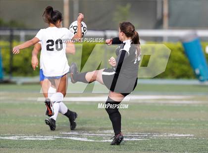 Thumbnail 1 in Granada Hills Charter vs. El Camino Real (CIF LA City Section D1 Final) photogallery.