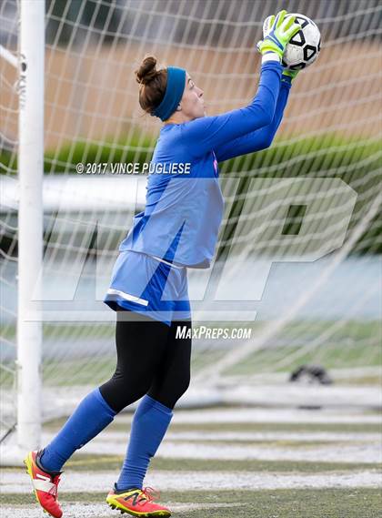 Thumbnail 3 in Granada Hills Charter vs. El Camino Real (CIF LA City Section D1 Final) photogallery.