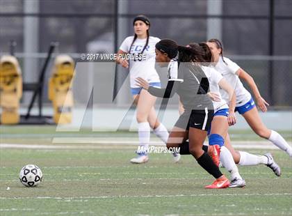 Thumbnail 3 in Granada Hills Charter vs. El Camino Real (CIF LA City Section D1 Final) photogallery.