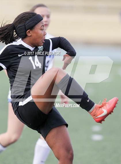Thumbnail 3 in Granada Hills Charter vs. El Camino Real (CIF LA City Section D1 Final) photogallery.