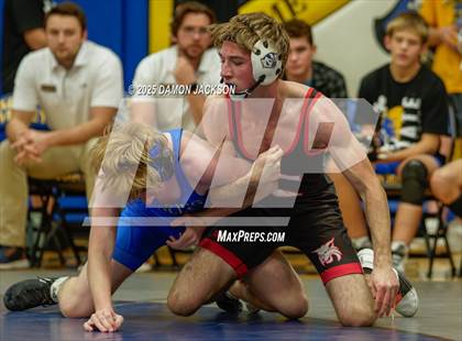 Thumbnail 1 in JV: Lincoln County vs Moapa Valley (Duels @ Moapa Valley) photogallery.