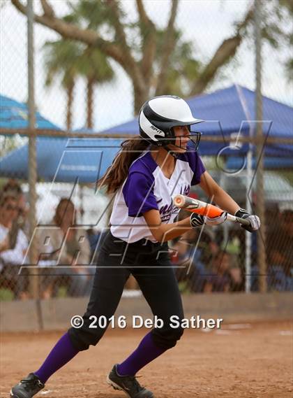 Thumbnail 2 in Yucca Valley vs Shadow Hills photogallery.
