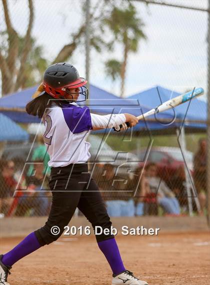 Thumbnail 3 in Yucca Valley vs Shadow Hills photogallery.
