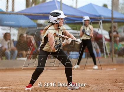 Thumbnail 2 in Yucca Valley vs Shadow Hills photogallery.