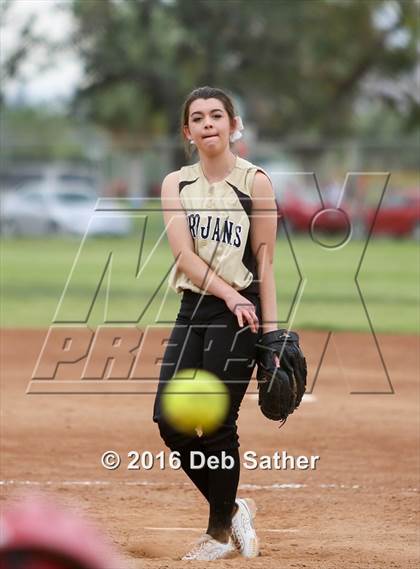 Thumbnail 1 in Yucca Valley vs Shadow Hills photogallery.