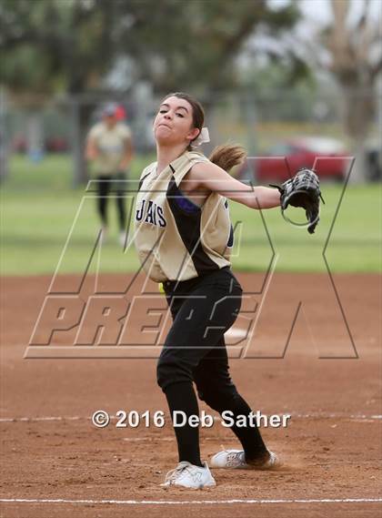 Thumbnail 1 in Yucca Valley vs Shadow Hills photogallery.
