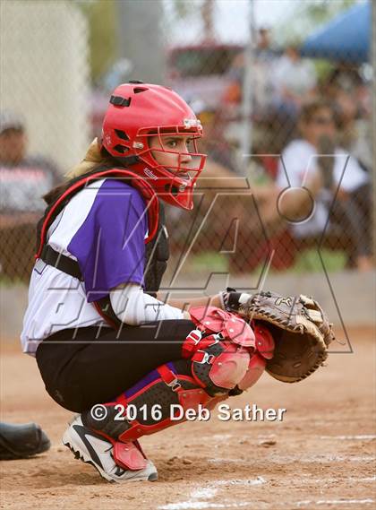 Thumbnail 1 in Yucca Valley vs Shadow Hills photogallery.