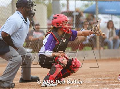 Thumbnail 2 in Yucca Valley vs Shadow Hills photogallery.