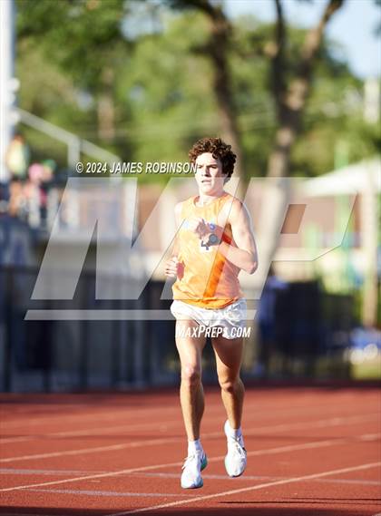 Thumbnail 2 in FHSAA District 3-2A (3200 Meter) photogallery.