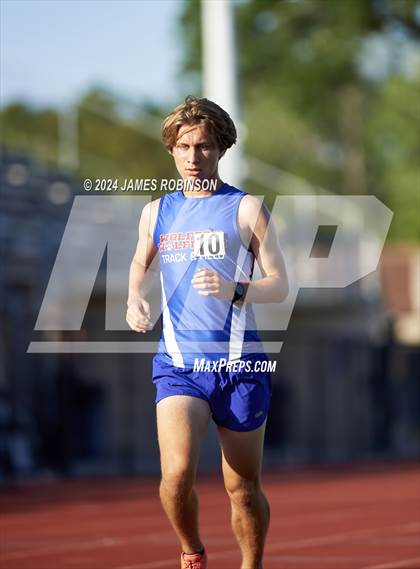 Thumbnail 2 in FHSAA District 3-2A (3200 Meter) photogallery.