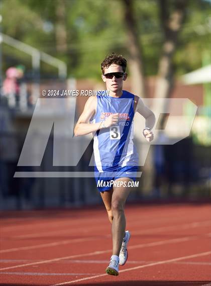 Thumbnail 1 in FHSAA District 3-2A (3200 Meter) photogallery.