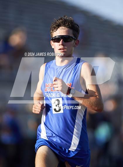 Thumbnail 2 in FHSAA District 3-2A (3200 Meter) photogallery.