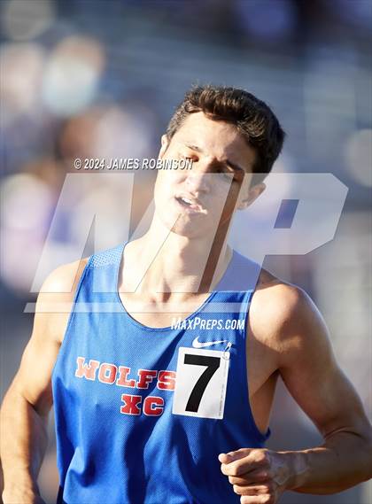 Thumbnail 1 in FHSAA District 3-2A (3200 Meter) photogallery.