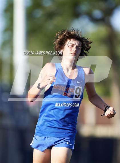 Thumbnail 2 in FHSAA District 3-2A (3200 Meter) photogallery.