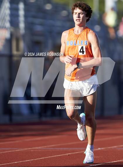 Thumbnail 3 in FHSAA District 3-2A (3200 Meter) photogallery.