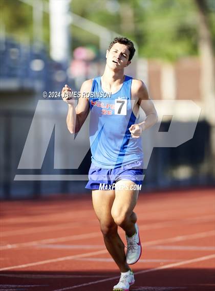 Thumbnail 3 in FHSAA District 3-2A (3200 Meter) photogallery.