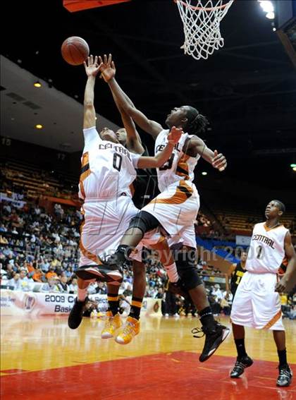 Thumbnail 2 in Central vs. Edison (CIF CS D1 Final) photogallery.