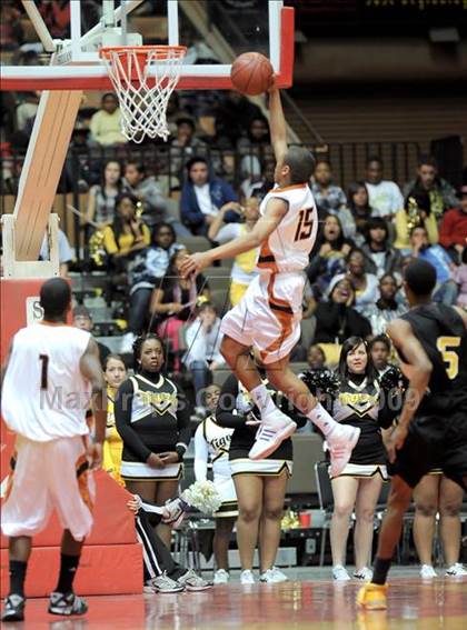 Thumbnail 2 in Central vs. Edison (CIF CS D1 Final) photogallery.