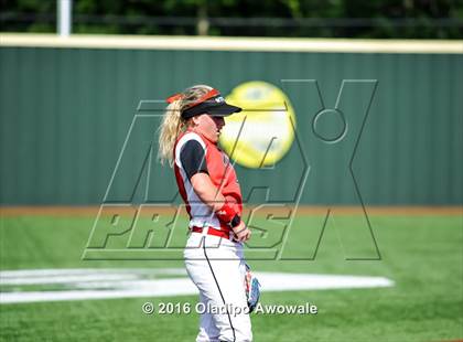 Thumbnail 2 in West vs. Malakoff (UIL Class 3A Region III Final) photogallery.