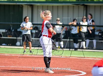 Thumbnail 2 in West vs. Malakoff (UIL Class 3A Region III Final) photogallery.