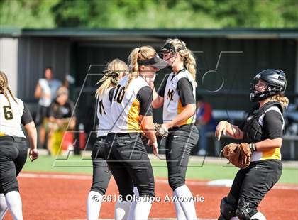 Thumbnail 3 in West vs. Malakoff (UIL Class 3A Region III Final) photogallery.