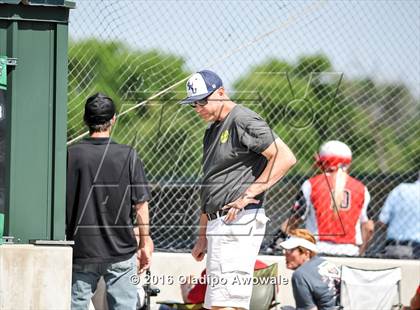 Thumbnail 3 in West vs. Malakoff (UIL Class 3A Region III Final) photogallery.
