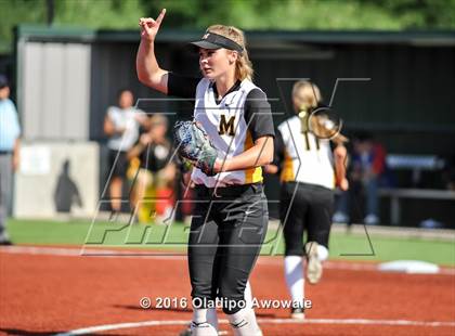 Thumbnail 1 in West vs. Malakoff (UIL Class 3A Region III Final) photogallery.
