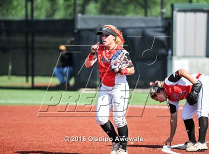 Thumbnail 3 in West vs. Malakoff (UIL Class 3A Region III Final) photogallery.