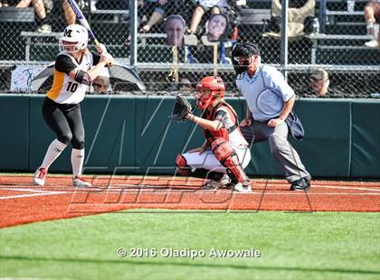 Thumbnail 1 in West vs. Malakoff (UIL Class 3A Region III Final) photogallery.