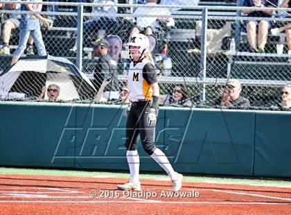 Thumbnail 2 in West vs. Malakoff (UIL Class 3A Region III Final) photogallery.