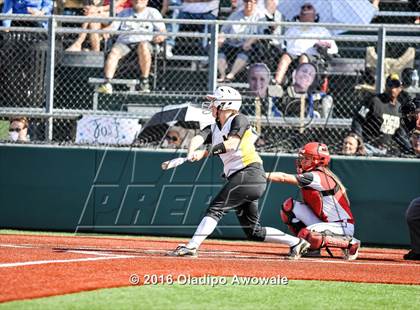 Thumbnail 1 in West vs. Malakoff (UIL Class 3A Region III Final) photogallery.