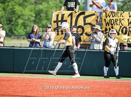 Thumbnail 1 in West vs. Malakoff (UIL Class 3A Region III Final) photogallery.