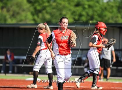 Thumbnail 2 in West vs. Malakoff (UIL Class 3A Region III Final) photogallery.