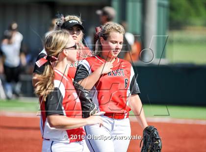 Thumbnail 2 in West vs. Malakoff (UIL Class 3A Region III Final) photogallery.