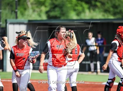 Thumbnail 1 in West vs. Malakoff (UIL Class 3A Region III Final) photogallery.