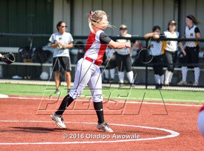 Thumbnail 1 in West vs. Malakoff (UIL Class 3A Region III Final) photogallery.