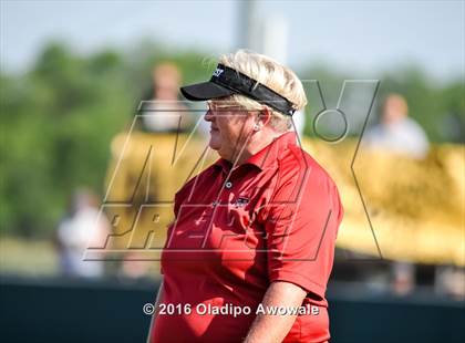 Thumbnail 3 in West vs. Malakoff (UIL Class 3A Region III Final) photogallery.