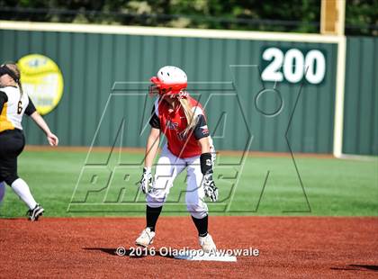 Thumbnail 1 in West vs. Malakoff (UIL Class 3A Region III Final) photogallery.