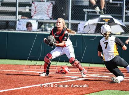 Thumbnail 3 in West vs. Malakoff (UIL Class 3A Region III Final) photogallery.